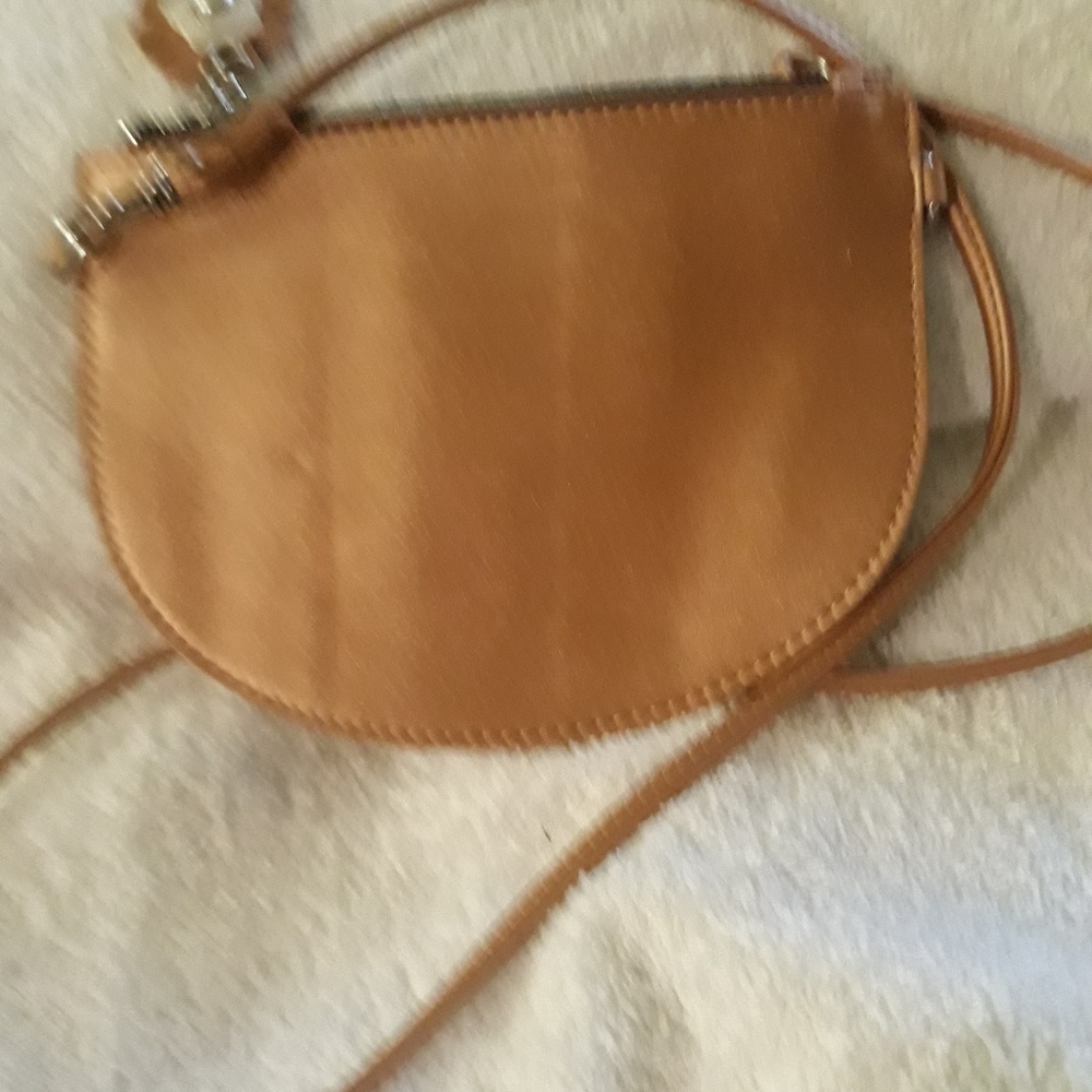 Crossbody leather bag